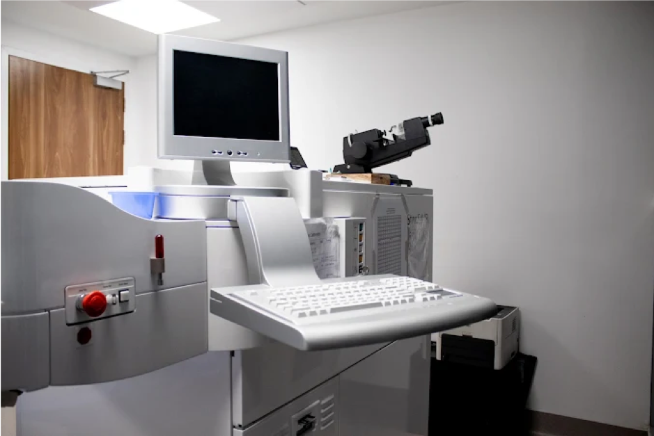 Excimer laser machine used for PRK and LASIK eye surgery at a certified clinic in Jordan.